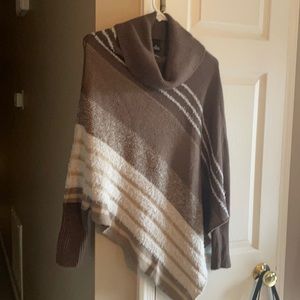 Super cute turtleneck sweater.